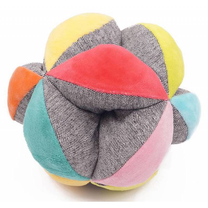 PELOTA MONTESSORI EN CEI PEZQUEÑITOS